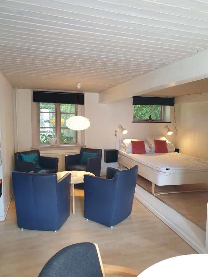 Ferienwohnung Violen Åkirkeby Exterior foto
