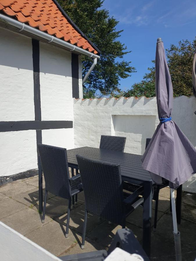 Ferienwohnung Violen Åkirkeby Exterior foto